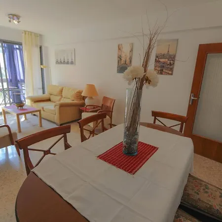 Rentalsevilla Luminoso Apartamento 3 * Seville