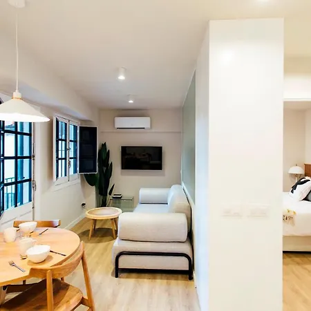 Apartment 1bd 1bth - Center- Alfalfa *