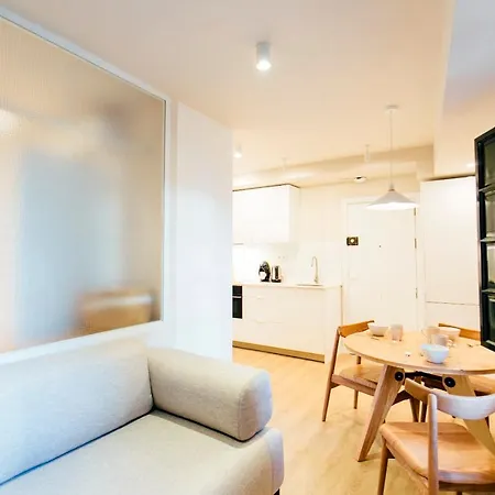 Apartment 1bd 1bth - Center- Alfalfa