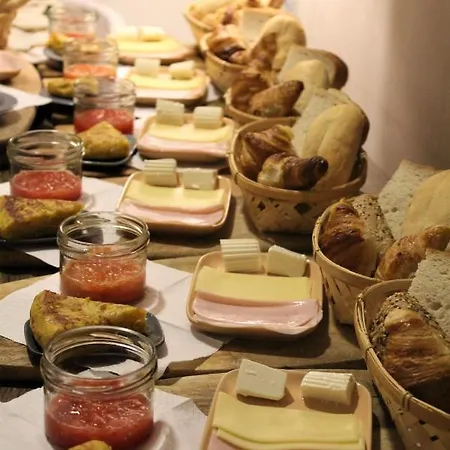 Boutike Guesthouse Гостевой дом 2*