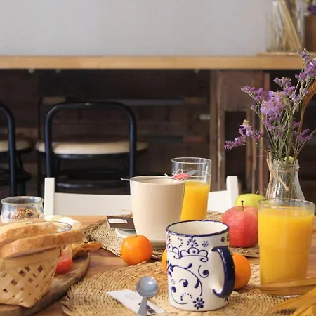 Boutike Guesthouse Гостевой дом 2*