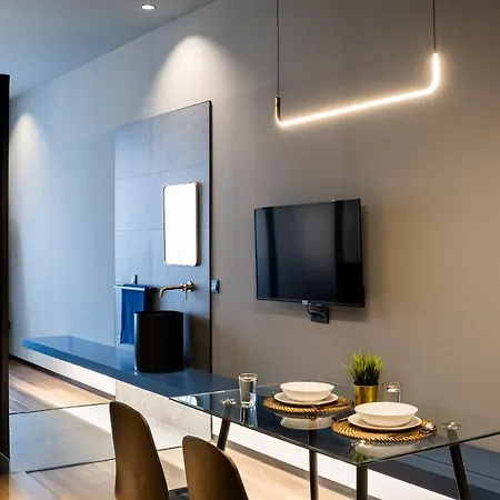 Apartment Muralla By Lola Seville