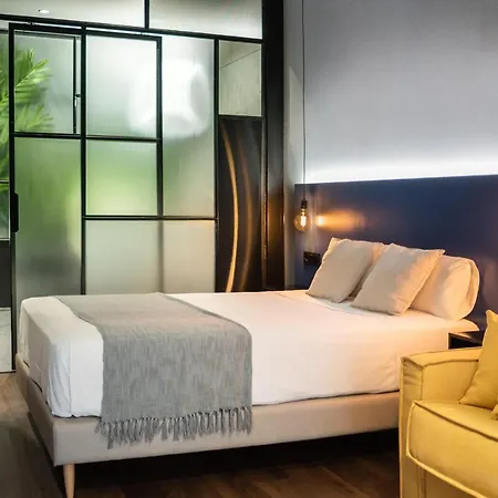 Apartment Muralla By Lola Seville