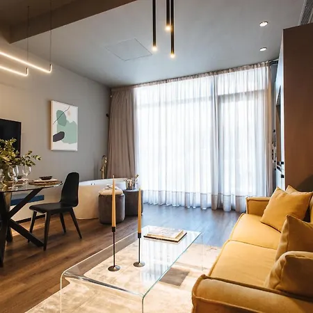 Muralla By Lola Apartment Seville