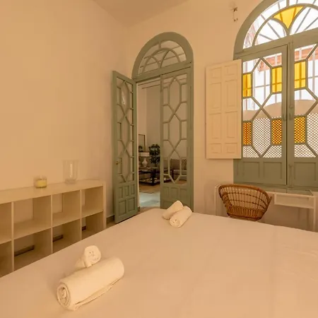 Minty - El Salvador Apartment Seville
