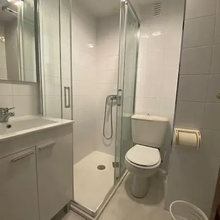 Funcional Piso 4 Frente A Santa Justa Siviglia