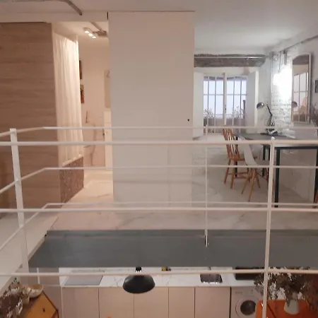 Downtown Loft In A 16th Century Convent