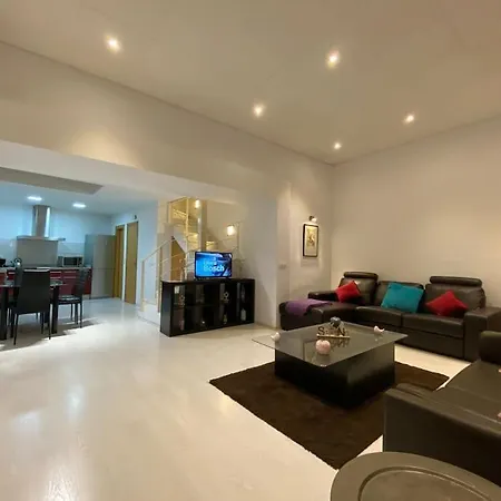 Luxury Complete Building In The Heart Of Sevilla