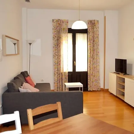 Jdc1k - Beautiful In Centre Apartment