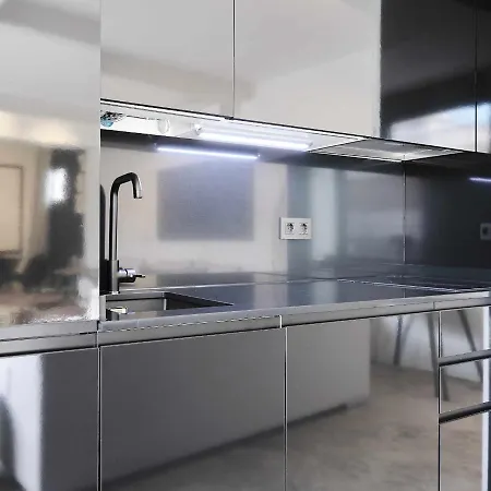 Maestranza Modern Apartment