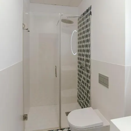 O&l Punonrostro Bright Minimalist Apartment *