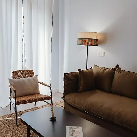 O&l Punonrostro Bright Minimalist * Seville