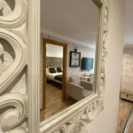 Palace Apartment *