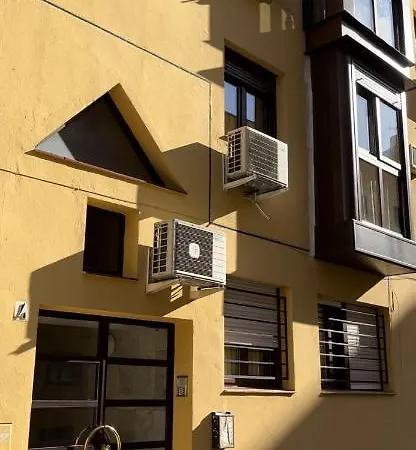 En Luis Montoto, Nervion. Centrico Apartment Seville