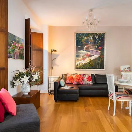 Cathedral Apartment, First Floor Apartment