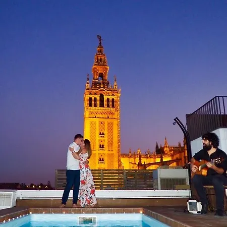 Cathedral Apartment, First Floor * Seville