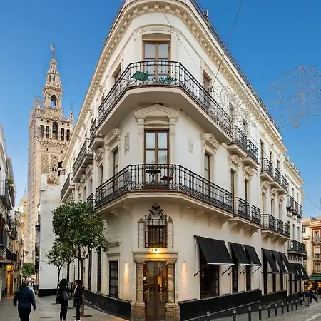Cathedral Apartment, First Floor Apartment Seville