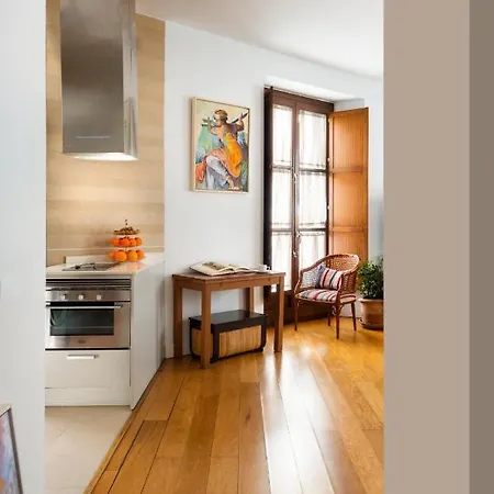 Cathedral Apartment, First Floor Apartment