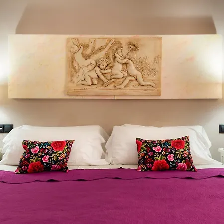 Cathedral Apartment, First Floor Seville