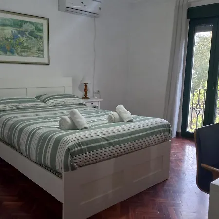 Rest . . . Heliopolis Apartment Seville