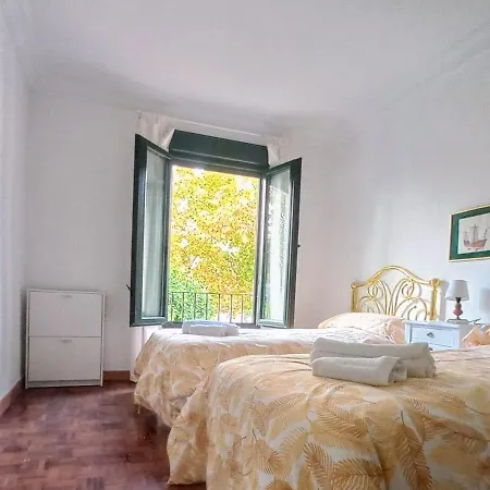 Rest . . . Heliopolis Apartment Seville