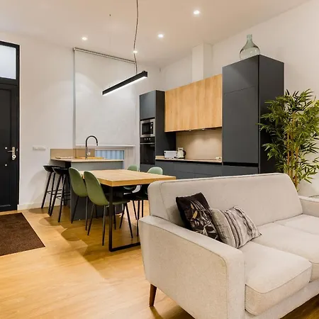 Rentalsevilla Gravina Apartment