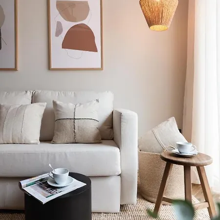 Apartament Magno Robles With Jacuzzi And Private Parking *