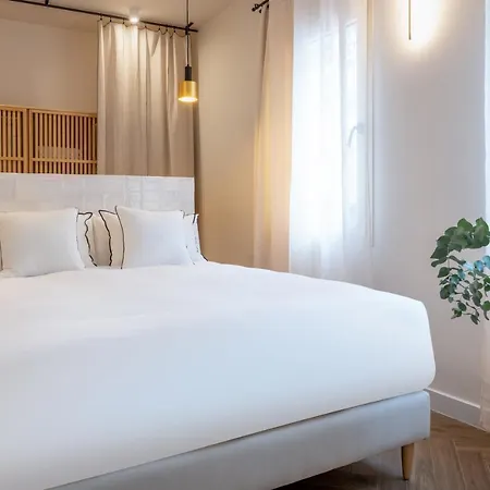 Magno Robles With Jacuzzi And Private Parking * Seville