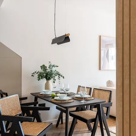 Magno Robles With Jacuzzi And Private Parking Apartament
