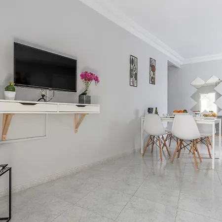 Pureza Dreams De Oasis En Triana Apartment