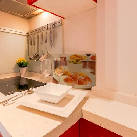 Pedro Nino Eleven Suites Apartment