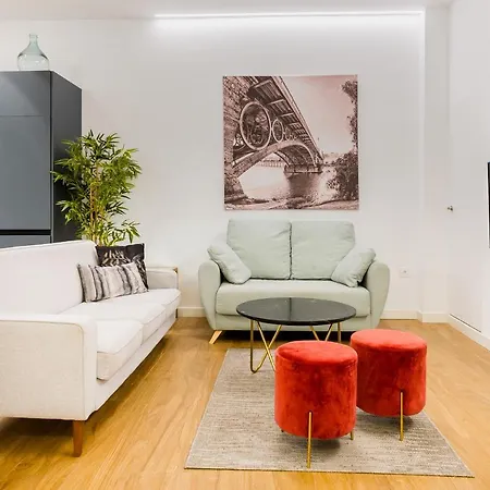 Rentalsevilla Gravina Apartment *