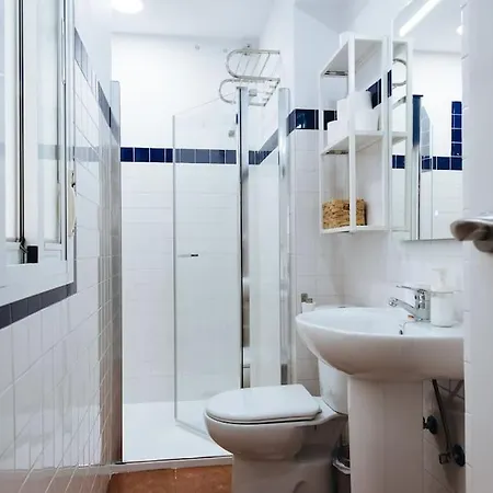 Ad2b Apartment, 300m From Cathedral With 2br *
