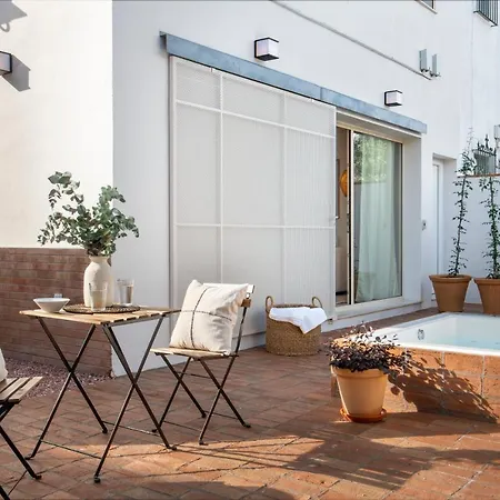 Magno Robles With Jacuzzi And Private Parking Seville
