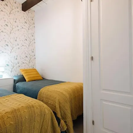 Ad2b Apartment, 300m From Cathedral With 2br