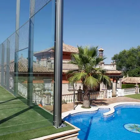 Casa Con Pista De Padel Castilblanco De Arroyos By Ruralidays
