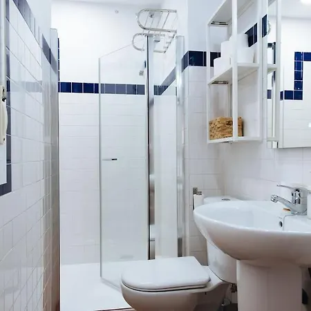 Apartment Ad2b Apartment, 300m From Cathedral With 2br Seville