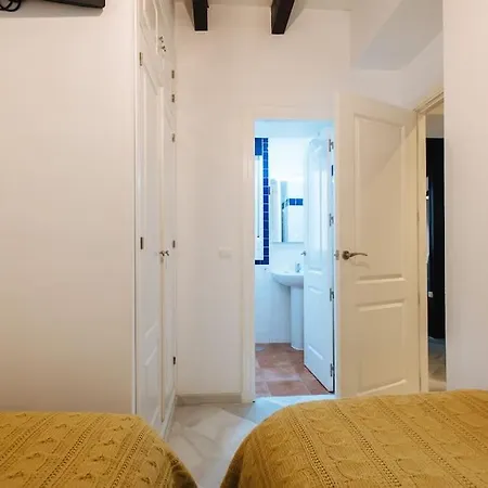 Ad2b Apartment, 300m From Cathedral With 2br