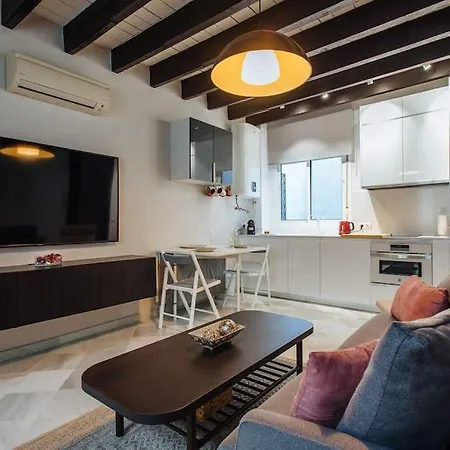 Ad2b Apartment, 300m From Cathedral With 2br
