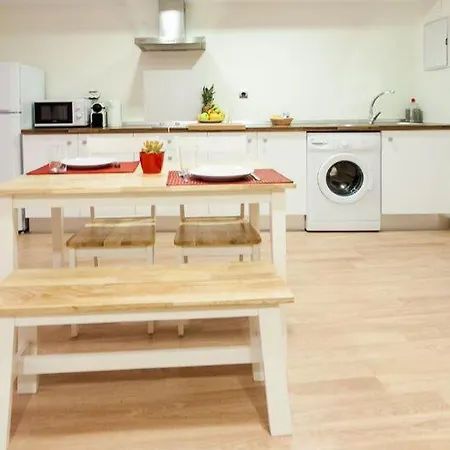 Ole - Albareda 24 Apartmán *