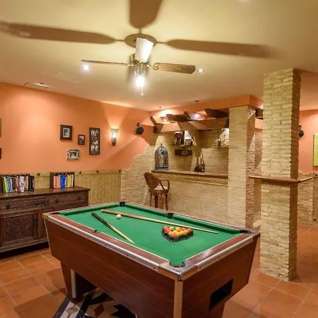 Holiday home Casa Con Pista De Padel Castilblanco De Arroyos By Ruralidays Seville