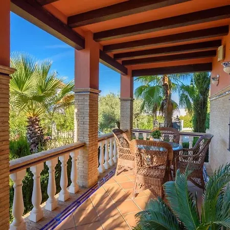 Casa Con Pista De Padel Castilblanco De Arroyos By Ruralidays Сasa de vacaciones Sevilla