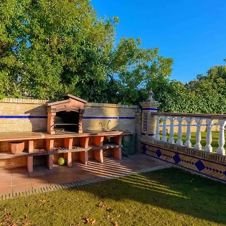 Casa Con Pista De Padel Castilblanco De Arroyos By Ruralidays Сasa de vacaciones Sevilla