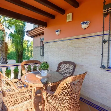 Casa Con Pista De Padel Castilblanco De Arroyos By Ruralidays Сasa de vacaciones *
