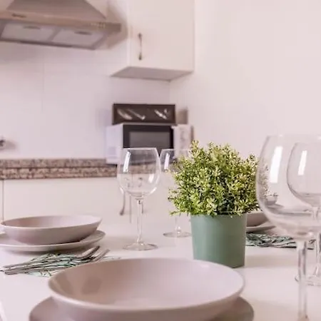 Apartamento Ronda De Triana 45 *
