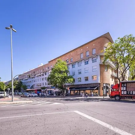 Ronda De Triana 45 *