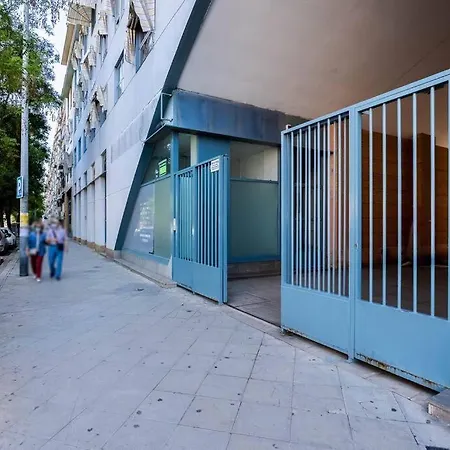 Ronda De Triana 45