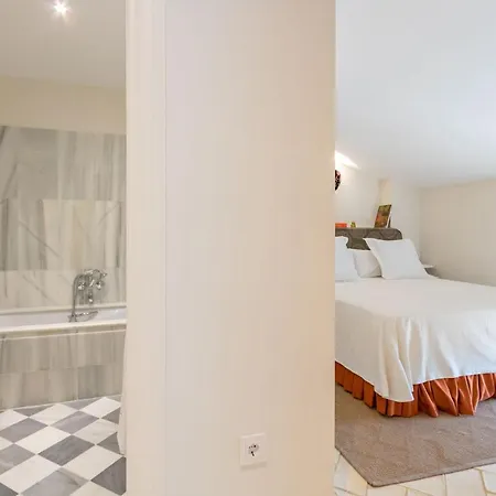 Hotel apartamentowy Casa De La Moneda Residence Sevilla Sewilla