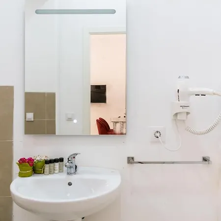 Olehousing-san Lorenzo Seville