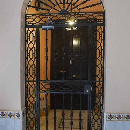Descalzos * Seville